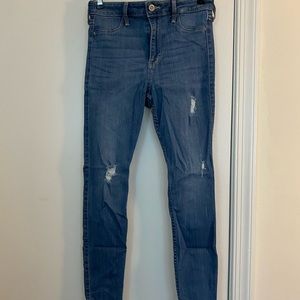 Slightly ripped skinny jeans